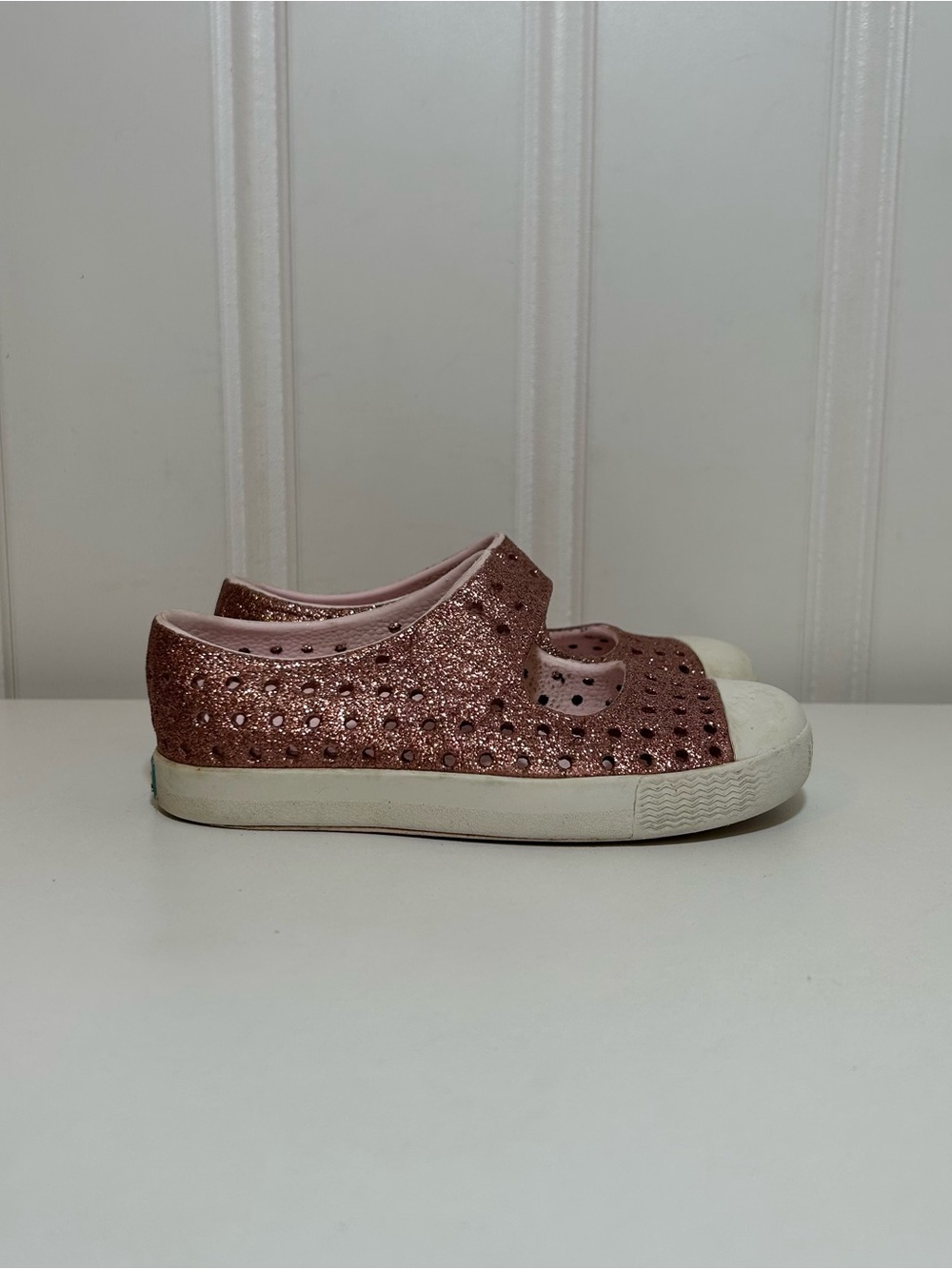 Native Kids Glitter Mary Jane Sneakers in Rose Pink